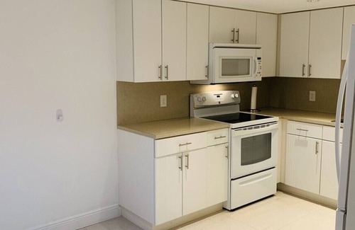 Weston Condo | Lovely Country Club 2 Bedroom condo Lake & Golf course view PEACEFUL & GORGEOUS