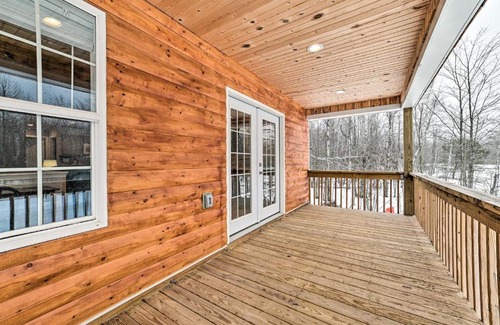 Mancelona House | Lovely Elmira Cabin with Deck, 18 Mi to Gaylord