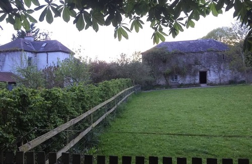 County Laois House | Lovely Family Suite, 2 Beautiful Interconnecting Bedrooms With Private Bathroom