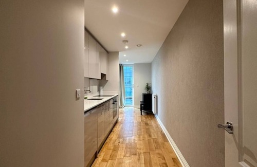 Uxbridge North Apartment | Lovely flat close to Heathrow Airport