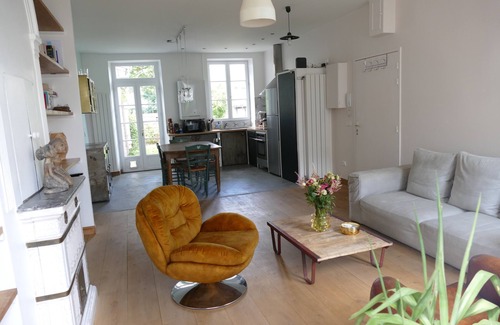 Chatou Apartment | LOVELY FLAT WITH GARDEN NEAR PARIS & JO 2024