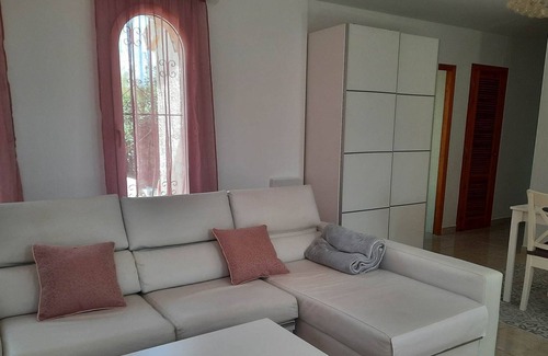 Gandia Apartment | Lovely Flat With Heated Pool