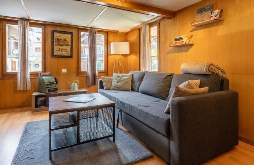 Blausee Apartment | Lovely & great equipped wooden Alp Chalet flat