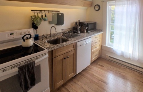 Greenfield Apartment | Lovely Greenfield Apartment
