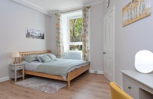 West End Apartment | Lovely Haymarket Apartment - Central Edinburgh