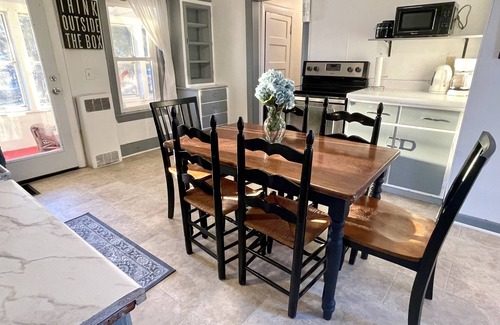 Fairfield Cottage | Lovely Historic Waterfront Home on Kennebec River, by Month, or weeks in Summer