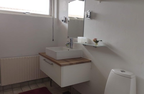 Skive Apartment | Lovely holiday apartment with a view of the fjord.