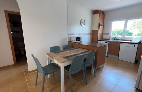 Vinaros Apartment | Lovely Holiday Place with pool, A/C, TV, WIFI - Playa Sol Vinaros