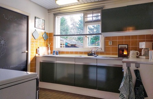 Arendonk House | Lovely home in Arendonk with sauna