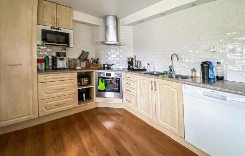 Berghem House | Lovely Home In Berghem With Wifi