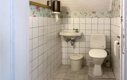 Reed House | Lovely Home In Breim With Kitchen