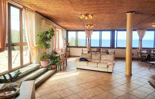 Caronia House | Lovely Home In Caronia