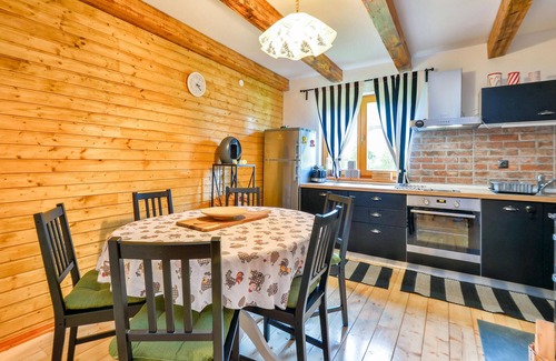 Ogulin House | Lovely home in Dreznica with sauna