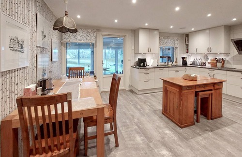 Gullbrandstorp House | Lovely home in Gullbrandstorp with WiFi