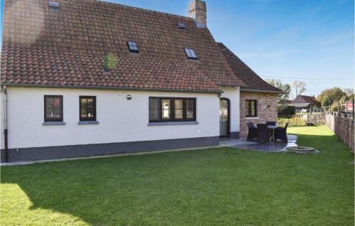 Knesselare House | Lovely Home In Knesselare With Wifi