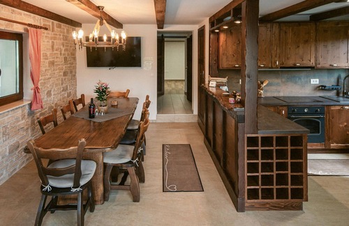 Varazdin House | Lovely home in Lepoglava with sauna