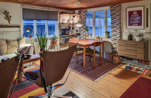 Kallby House | Lovely home in Lidköping with WiFi