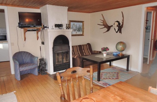 Ljung House | Lovely home in Ljung with lake view