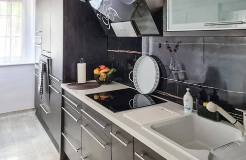 Lubniewice House | Lovely home in Lubniewice with WiFi