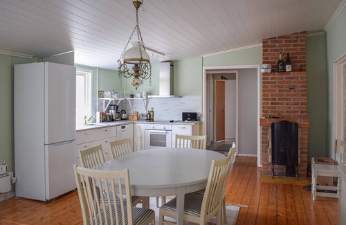 Monsteras House | Lovely home in Mönsterås with kitchen