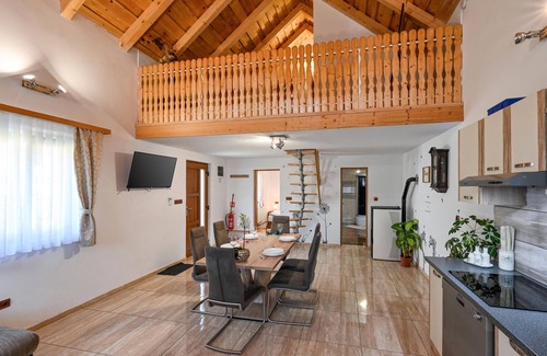 Donji Martijanec House | Lovely home in Rivalno with sauna