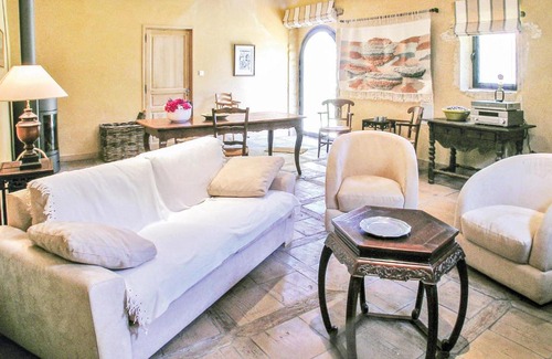 Valojoulx House | Lovely Home In Valojoulx