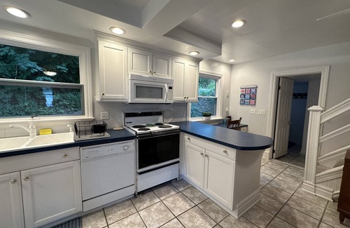 Honeoye House | Lovely Honeoye Lake home w/gorgeous sunsets! Family Friendly-Deck, dock, kayaks!