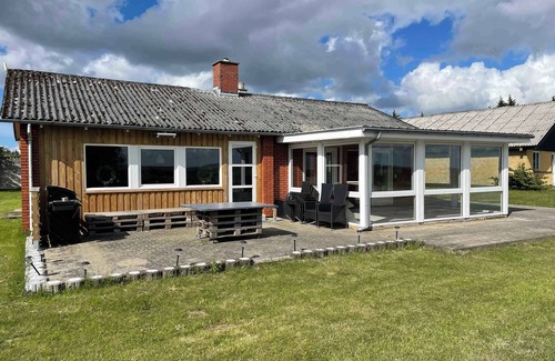 Øsløs House | Lovely house with a view of the Limfjord