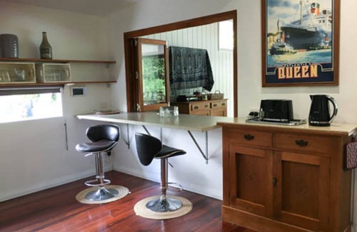 Edge Hill House | Lovely large 2 bedroom home with swimming pool