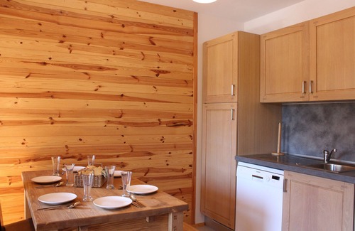 La Roche Apartment | Lovely modern, 52sqm, well equipped, spacious apartment + garage. Summer/winter