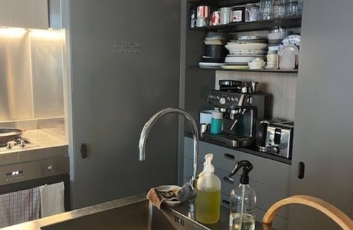 Collingwood Apartment | Lovely Modern Apartment in the Heart of Melbourne