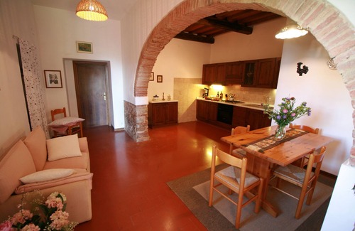 Montaione Apartment | Lovely old farmhouse (1653) in the heart of Tuscany, panoramic view, for 2-4 p.
