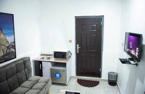 Gwarinpa Estate Apartment | Lovely One-Bed Apartment Located in Abuja