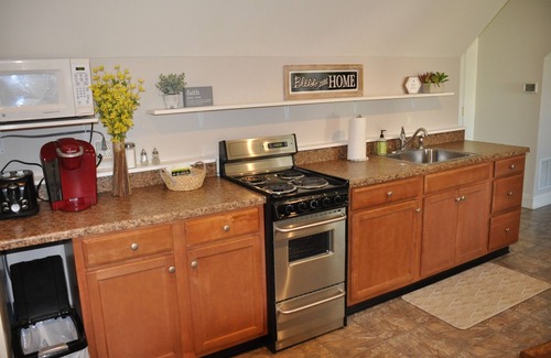 Bel Air North Apartment | Lovely one bedroom apartment private entrance utilities included