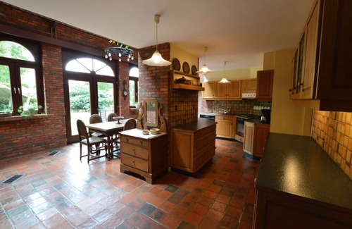 Merksplas House | Lovely, original home with large garden in the centre of Merksplas.