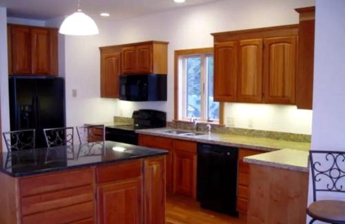 Moriah Center House | Lovely Pet-Friendly Cabin Rental with a Dock on Lake Champlain, Vermont