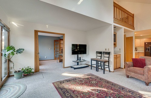 Wilkes East House | Lovely Portland Home ~ 10 Mi to Downtown!