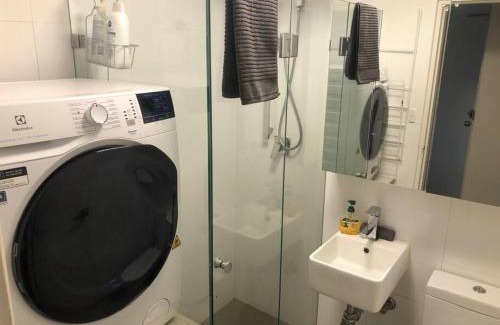 Rushcutters Bay Apartment | Lovely refurbished 1 bed near marina + parking