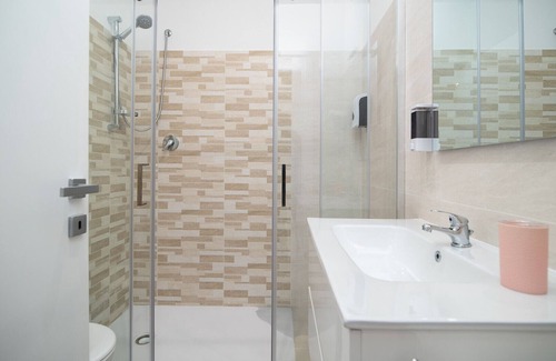 Civitavecchia House | Lovely Rooms - Room 5 by Rentbeat