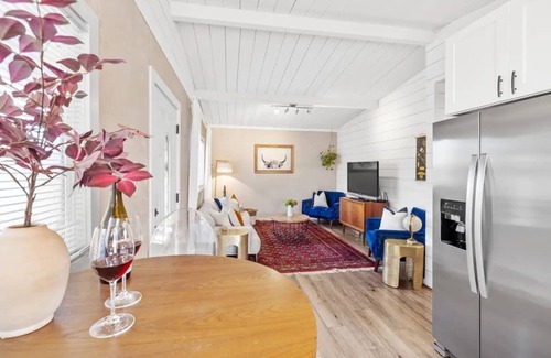 Forestville House | Lovely Russian River Bungalow-2BR 1 BA New Remodel