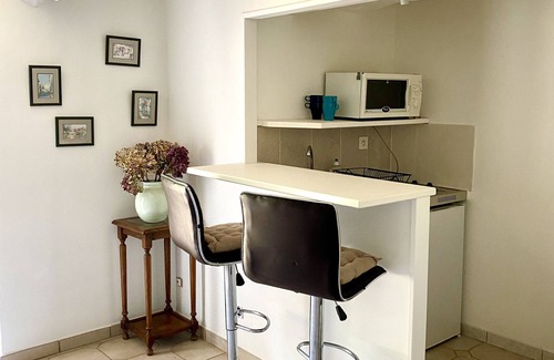 Noyal-sur-Vilaine Apartment | Lovely self-contained studio in country gite