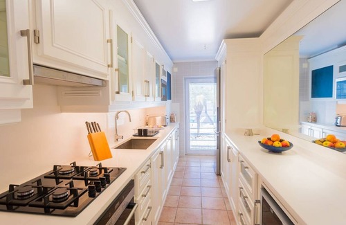 Meco Villa | Lovely Sesimbra Villa | 3 Bedrooms | Villa Bonita | Private Pool | Close to.