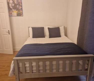 Cork Apartment | Lovely Studio - perfect weekend stay in Cork