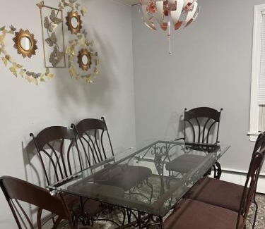 Linden Apartment | Lovely three Bedroom Apartment near Jersey city and Newyork