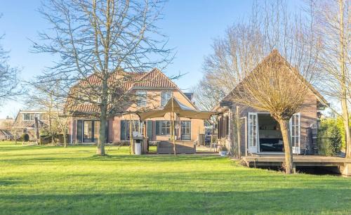 Breukeleveen Villa | Lovely warm Country home