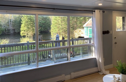 Huntsville Cottage | Lovely WATERFRONT cottage on Muskoka River