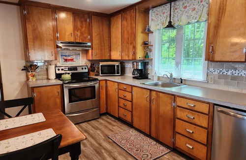 Waldoboro House | Lovely Waterfront Cottage with Great Views, Sunsets