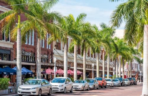 Fort Myers Beach Apartment | Lovers Key Resort 206