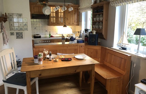 Schonberger Strand Apartment | Lovingly furnished vacation apartment with garden 200 m from the beach and pier