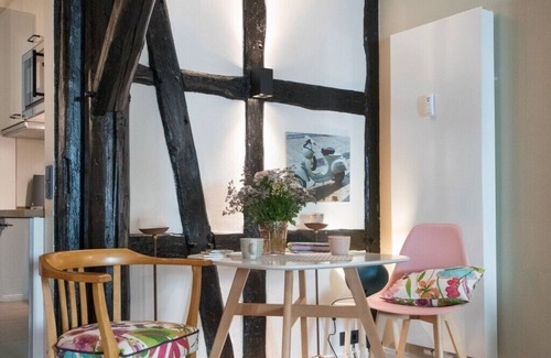 Sankt Dionys Apartment | Lovingly furnished apartment in the Heidehaus, pure nature - next to the golf course.